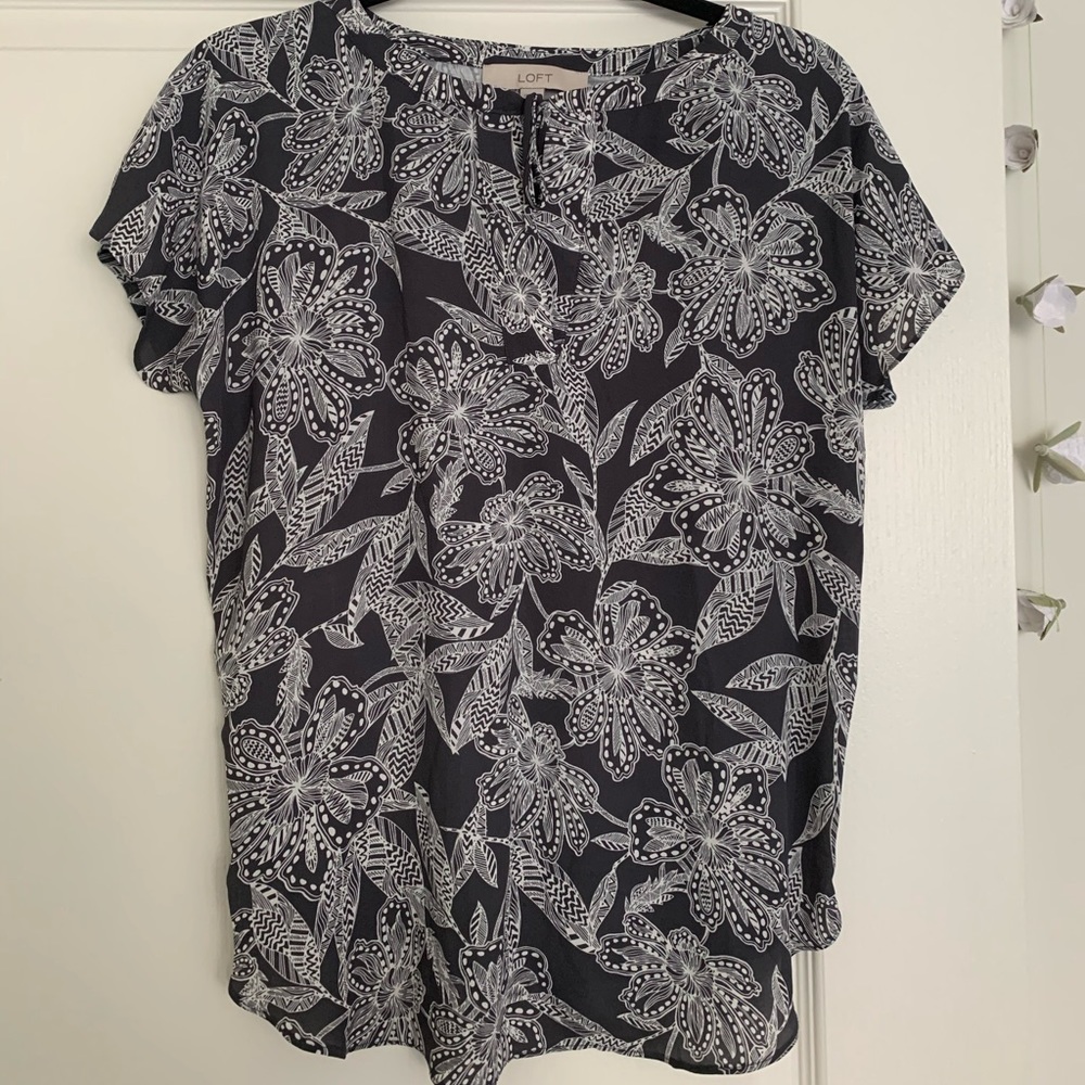 Loft Floral Tie Neck Mixed Media Tee - Gray